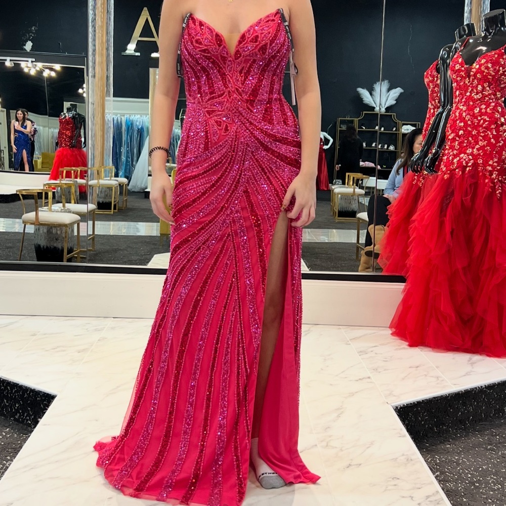 Elegant Pink Strapless Evening Gown